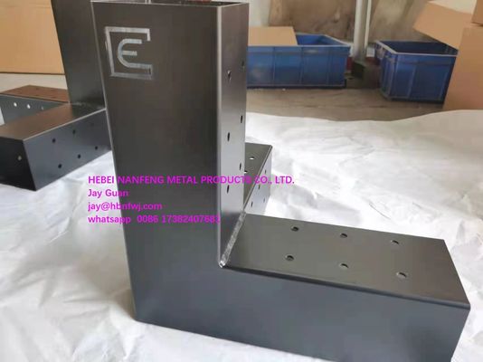 Σιδηρουργικά αγκάλια Pergola Kit με εξατομικευμένο μέγεθος και ανυψωμένο ξύλινο στέλεχος 4x4 ξύλα