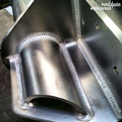 Προσαρμοσμένο λογότυπο Tig Laser Welding Αλουμινίου Ατσάλινου Σιδηρούνου σωλήνα/σωλήνα