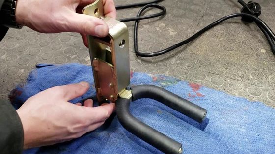 Χάλυβα Φύση Χρώμα Κτηνοτροφία Κλειδί Πύλη Custom Sheet Metal Stamping Μέρος για Ranching