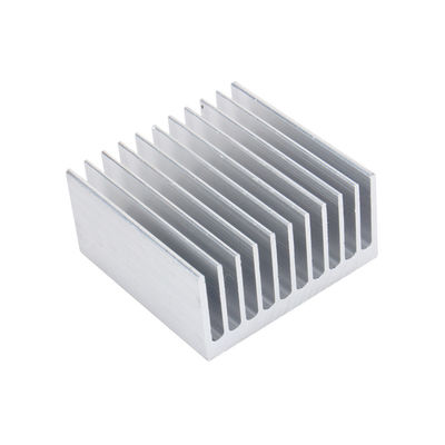 Δικαιούχος μικρής παραγγελίας Custom Aluminium Profile Metal Radiator για βιομηχανικές λύσεις