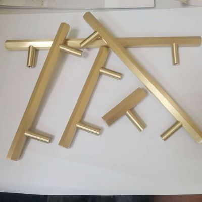 Προσαρμοσμένα μεταλλικά χειριστήρια χειριστήρια ντουλάπις Ο τέλειος συνδυασμός του στυλ και της λειτουργίας